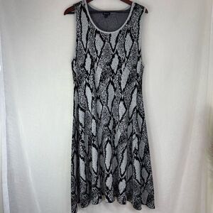 Torrid Black Snakeskin Print Sweater Knit Trapeze Dress Womens 2X Casual Cozy